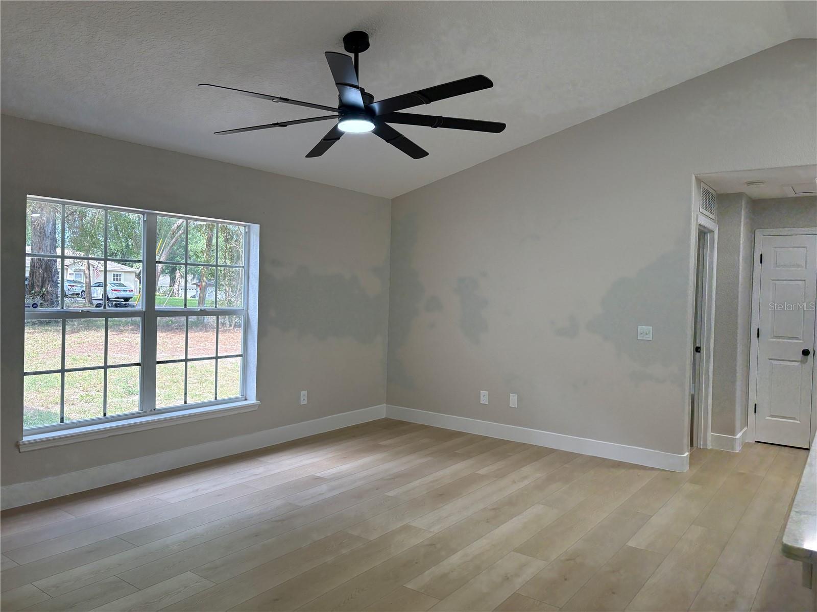 1160 W NEW YORK AVE, ORANGE CITY, FL, 32763