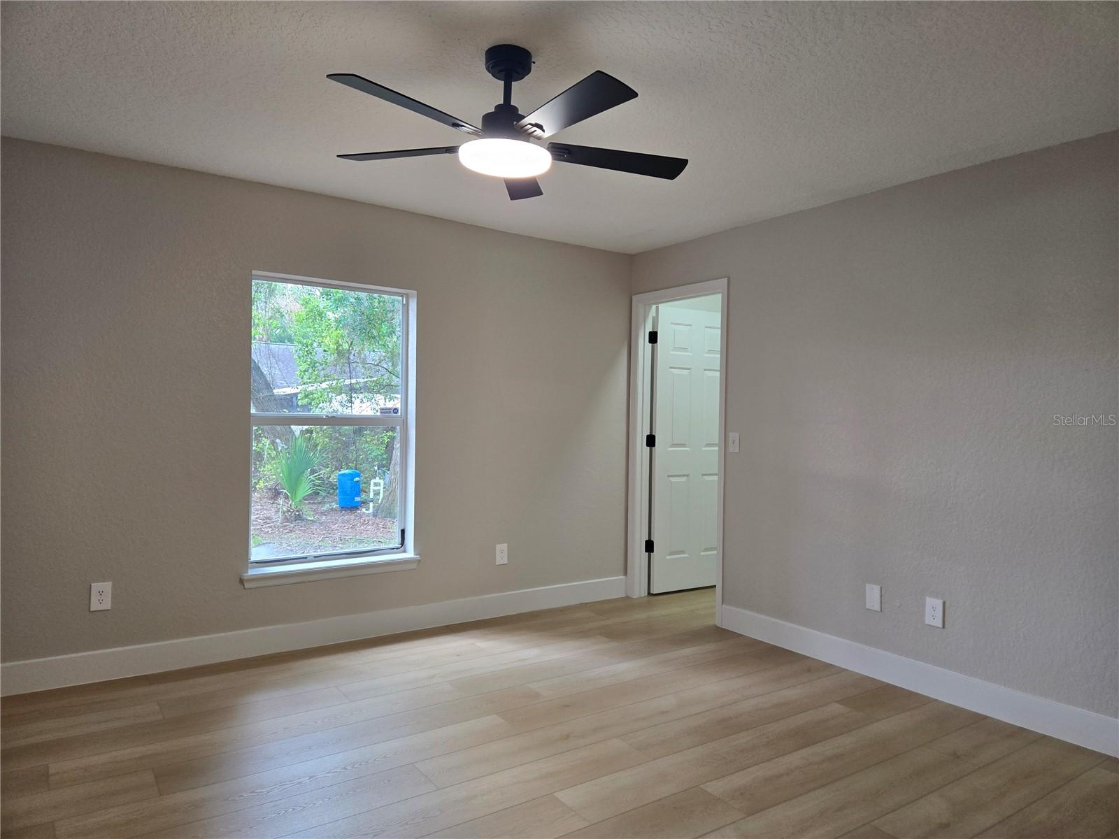 1160 W NEW YORK AVE, ORANGE CITY, FL, 32763