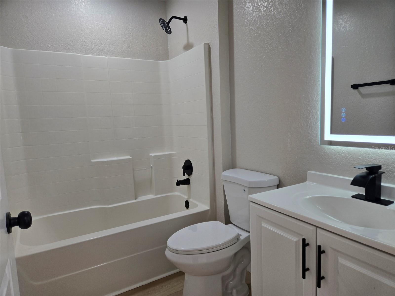 1160 W NEW YORK AVE, ORANGE CITY, FL, 32763