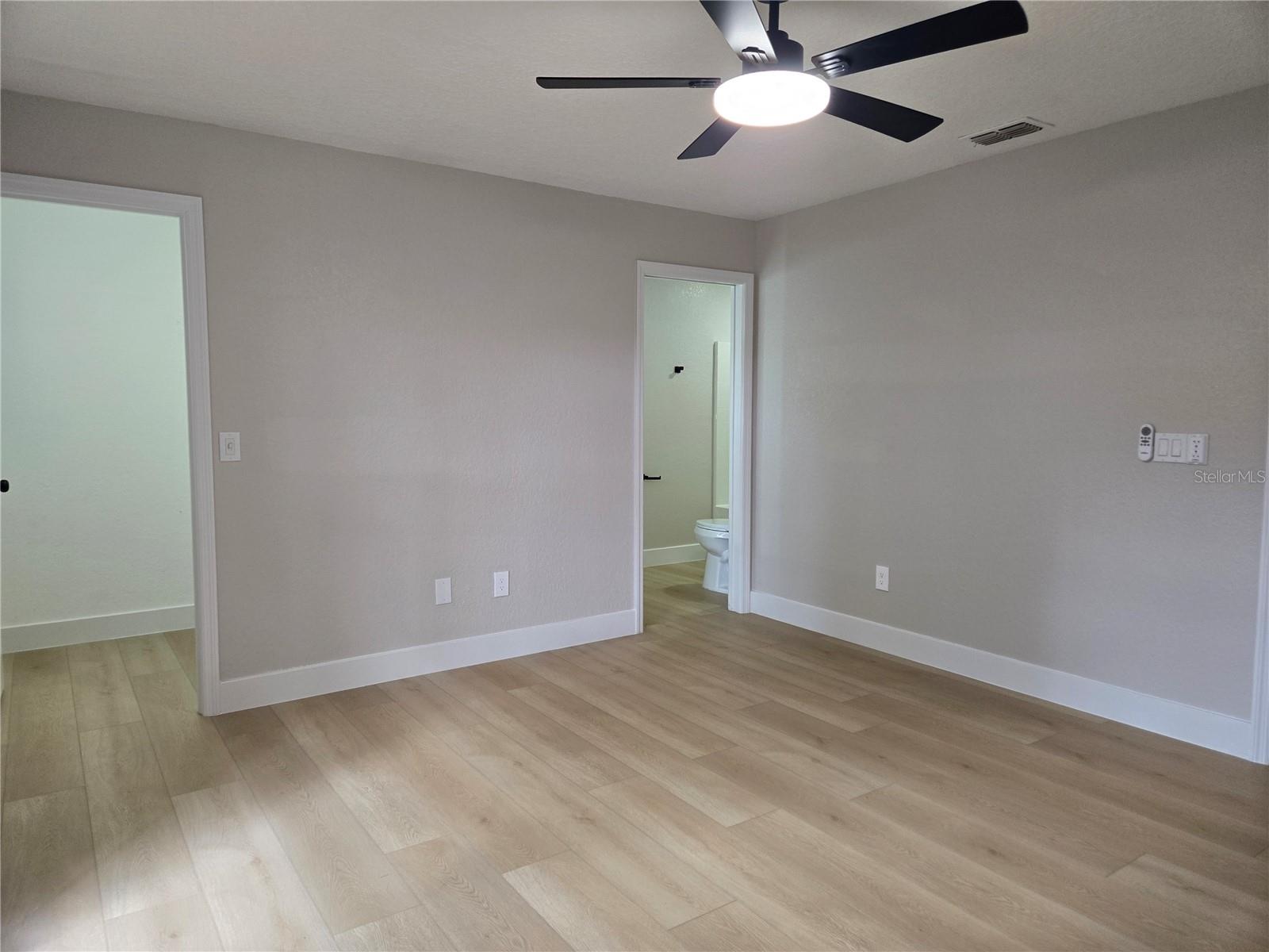 1160 W NEW YORK AVE, ORANGE CITY, FL, 32763