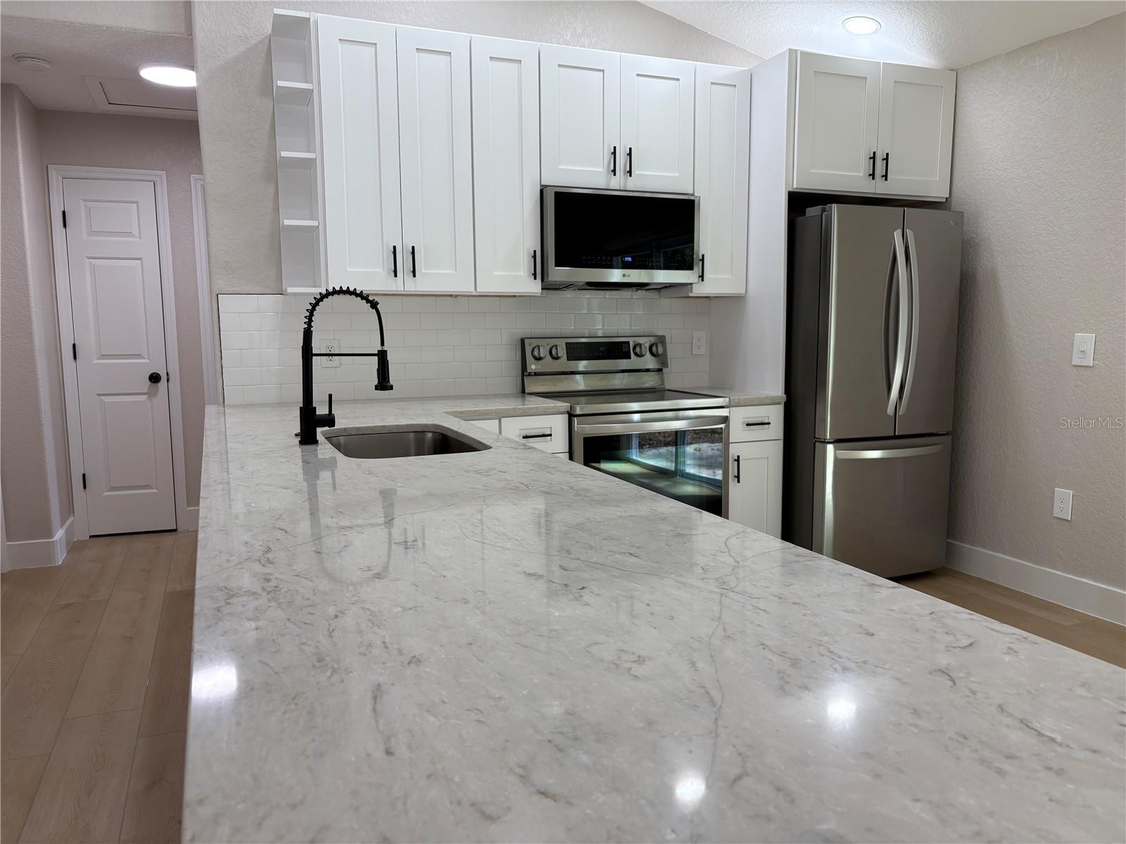 1160 W NEW YORK AVE, ORANGE CITY, FL, 32763