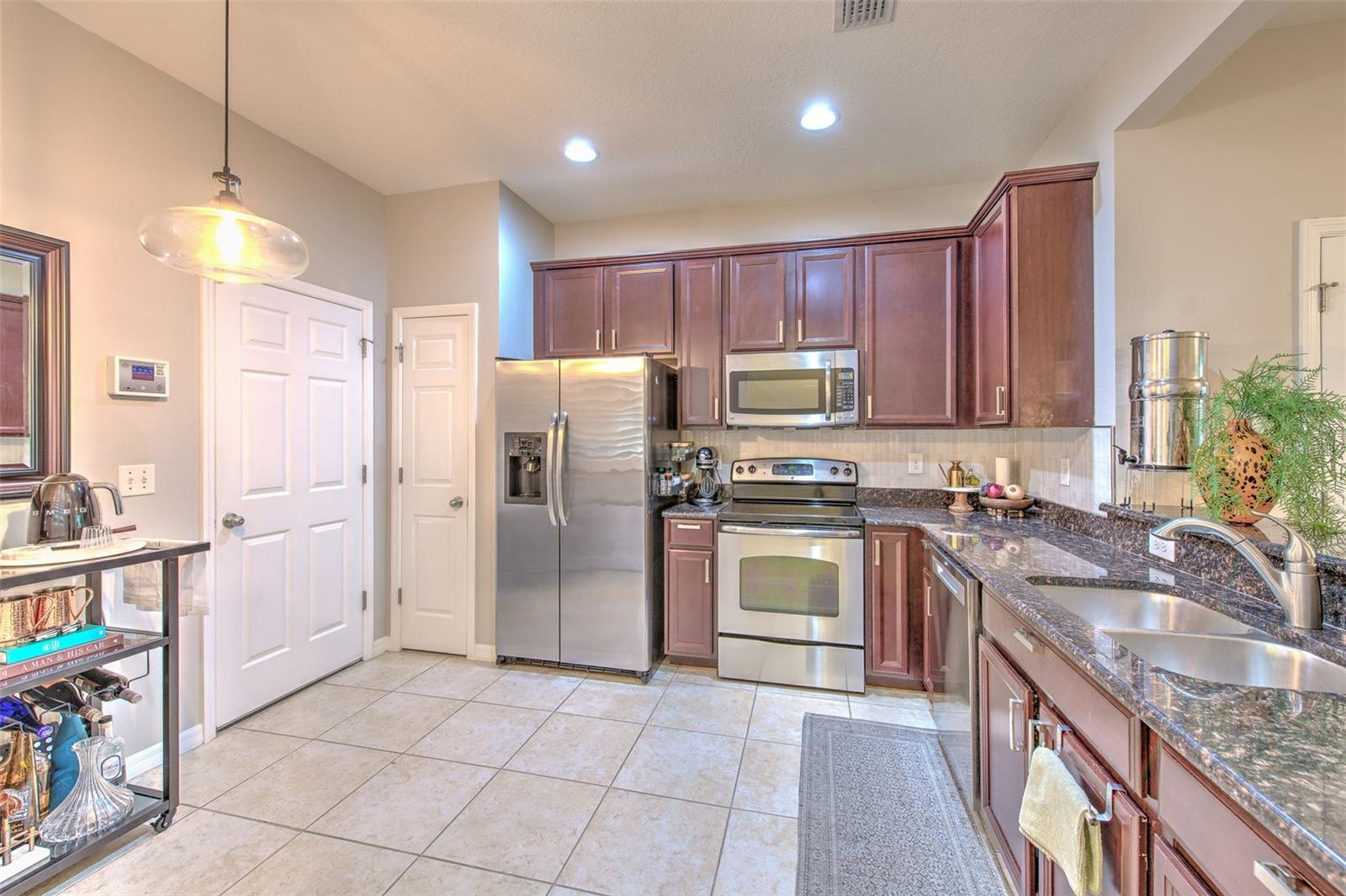 11808 13TH WAY N, ST PETERSBURG, FL, 33716