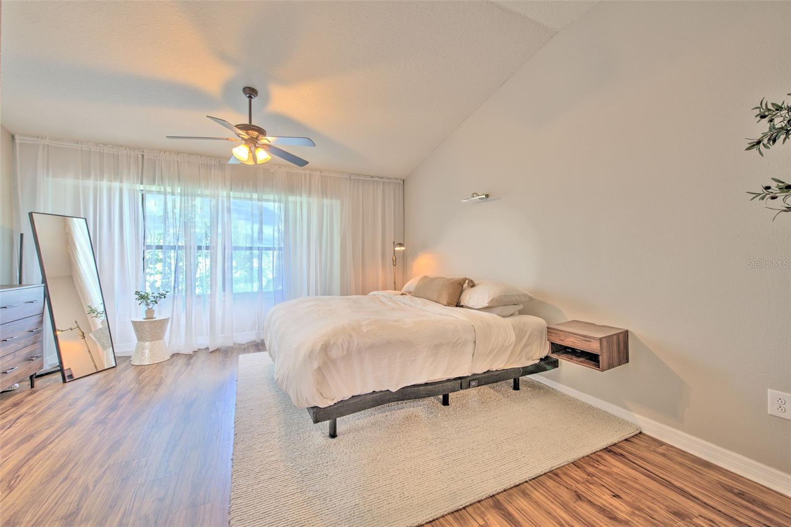 11808 13TH WAY N, ST PETERSBURG, FL, 33716