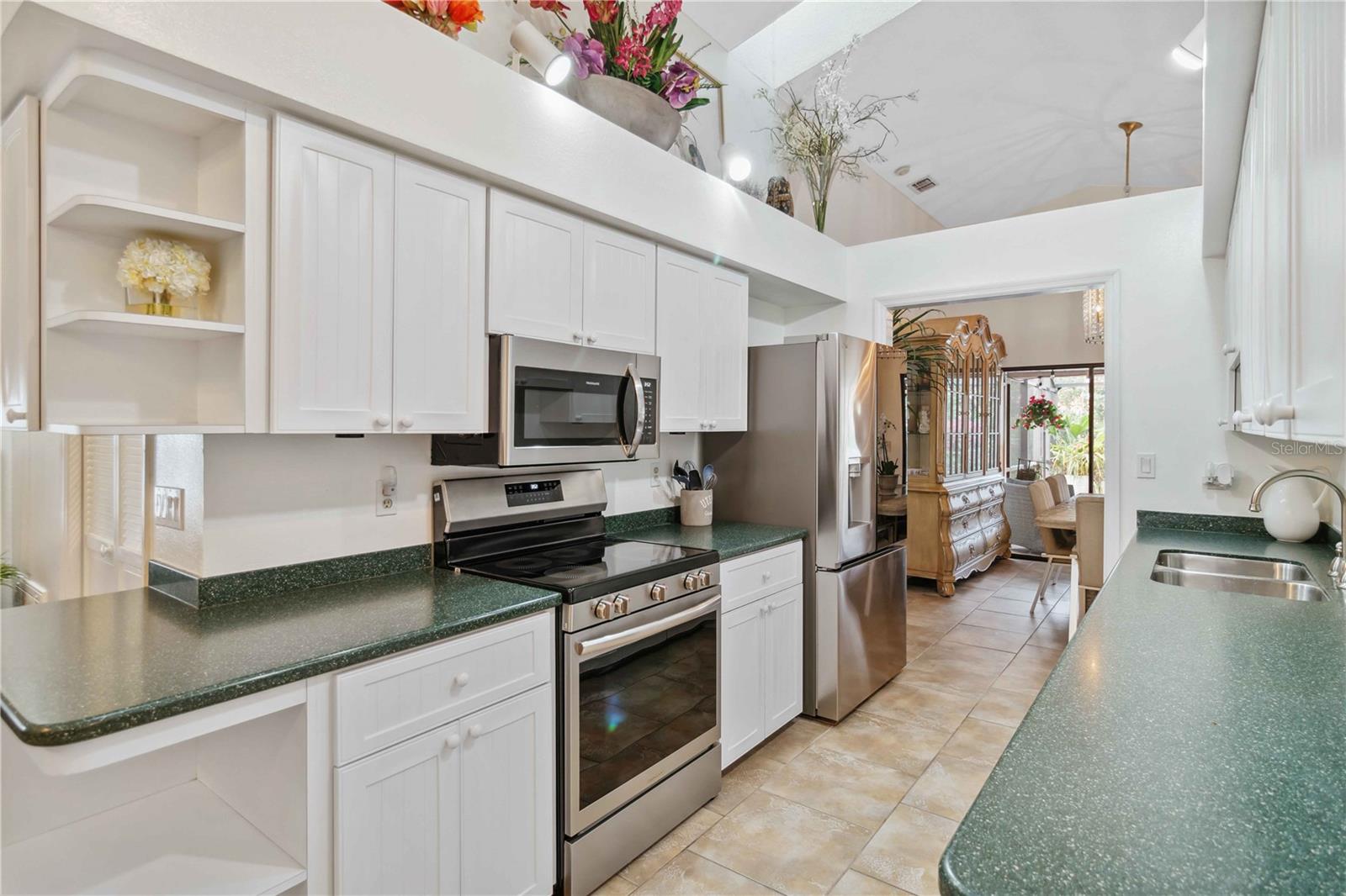 7755 PINE TRACE DR #7755, SARASOTA, FL, 34243