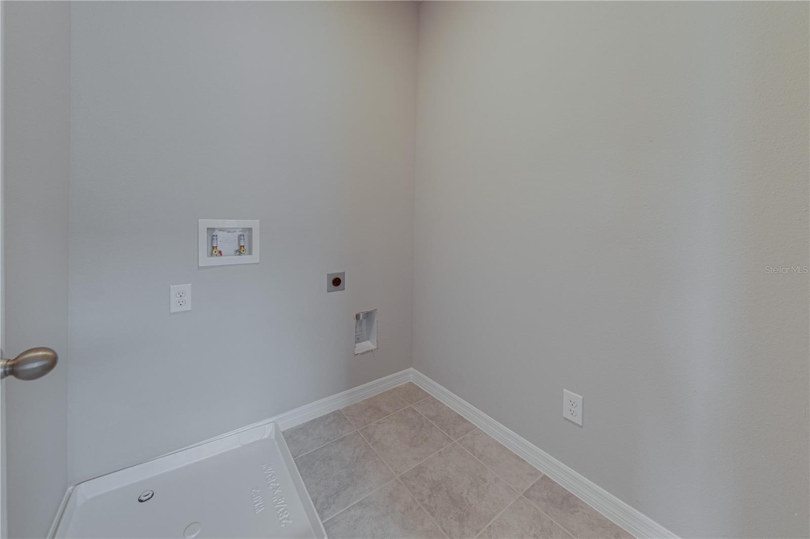 524 VENETIAN PALMS BLVD, NEW SMYRNA BEACH, FL, 32168