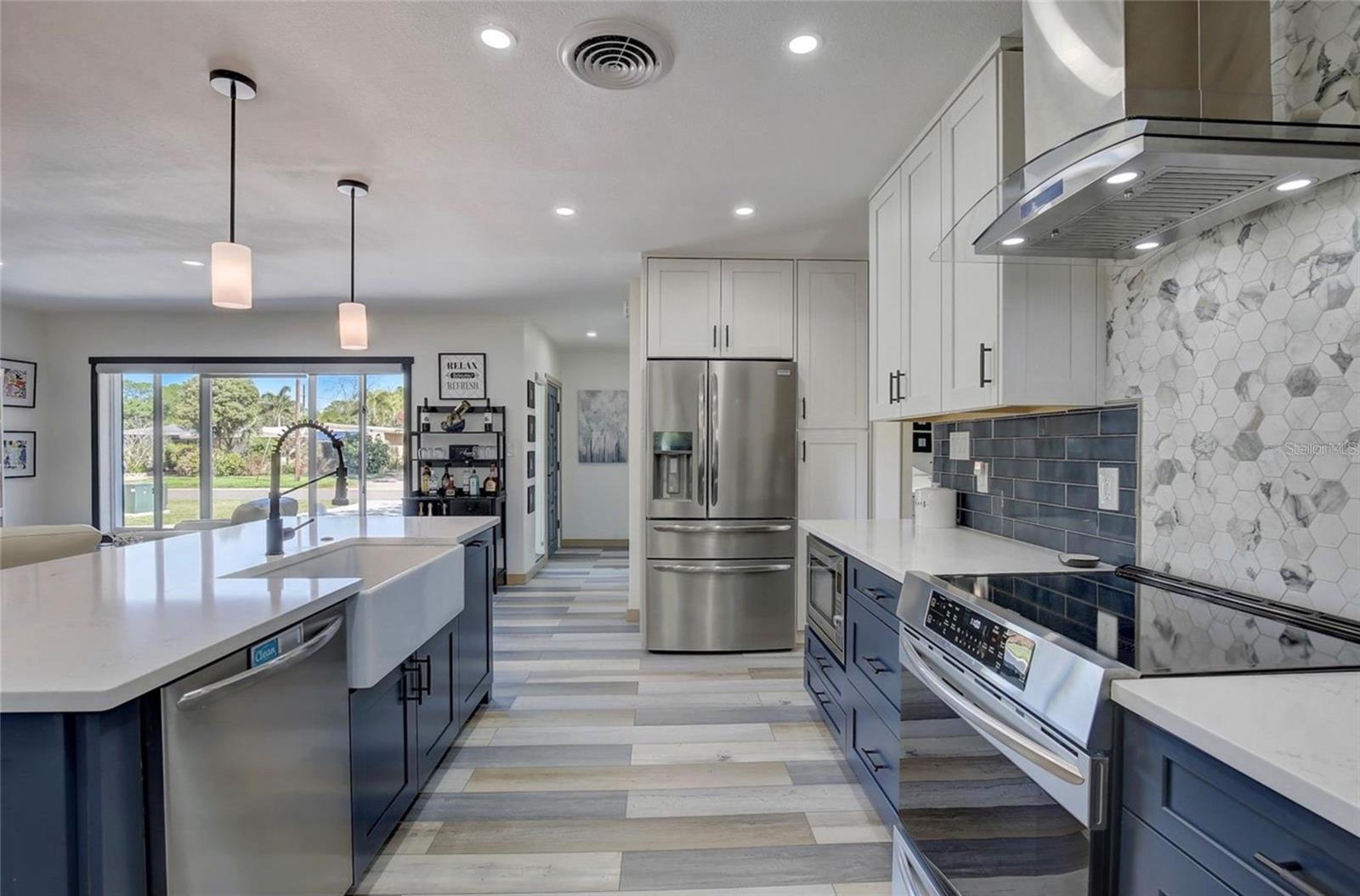 5428 7TH AVE N, ST PETERSBURG, FL, 33710