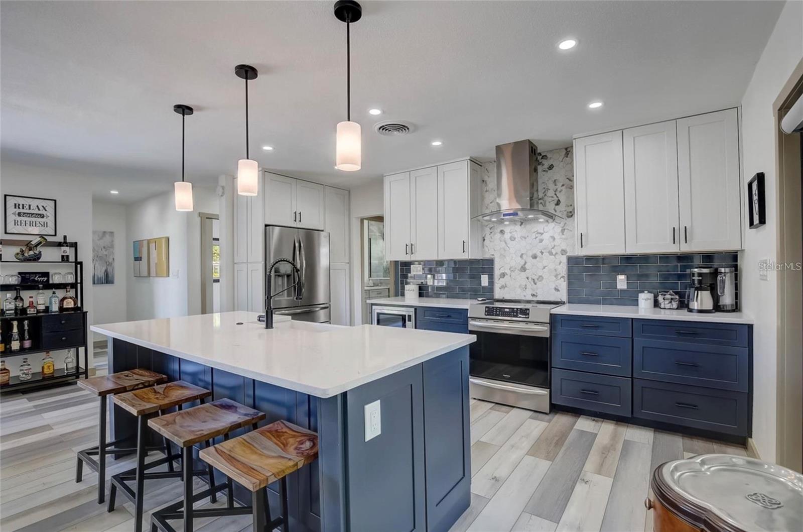 5428 7TH AVE N, ST PETERSBURG, FL, 33710