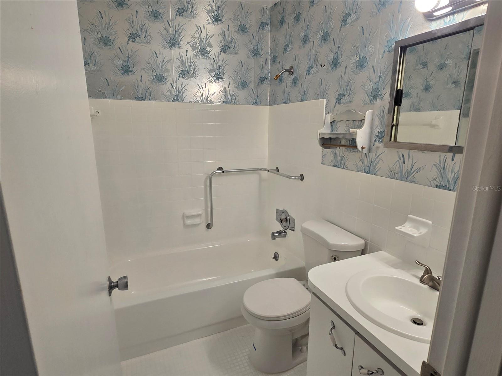 2428 COLUMBIA DR #22, CLEARWATER, FL, 33763