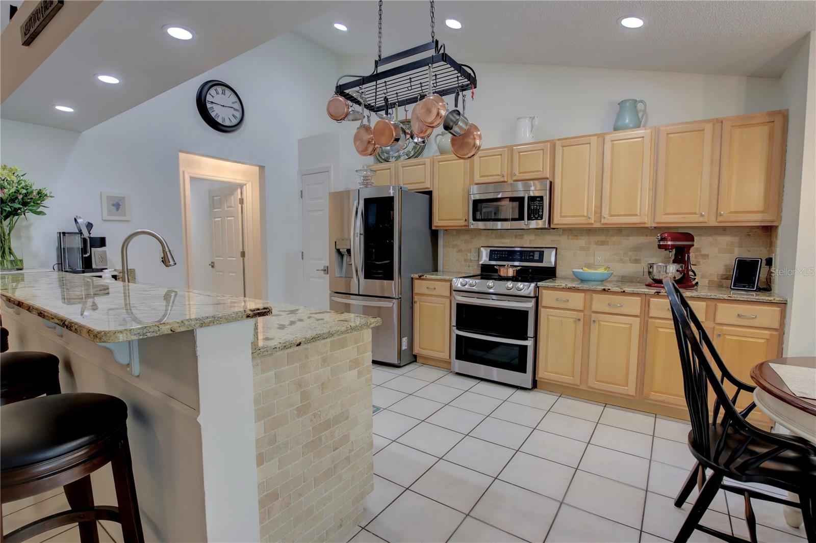 301 OAK LEAF CIR, LAKE MARY, FL, 32746