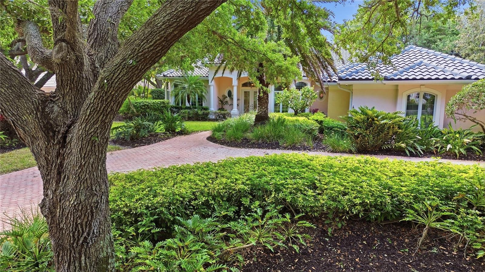 402 MACEWEN DR, OSPREY, FL, 34229