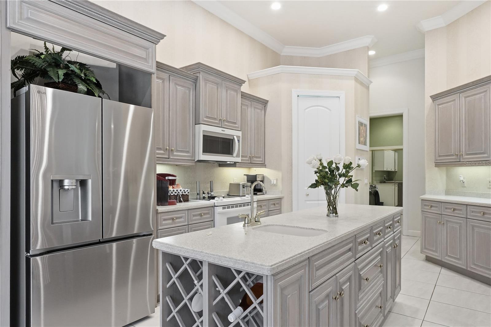 402 MACEWEN DR, OSPREY, FL, 34229