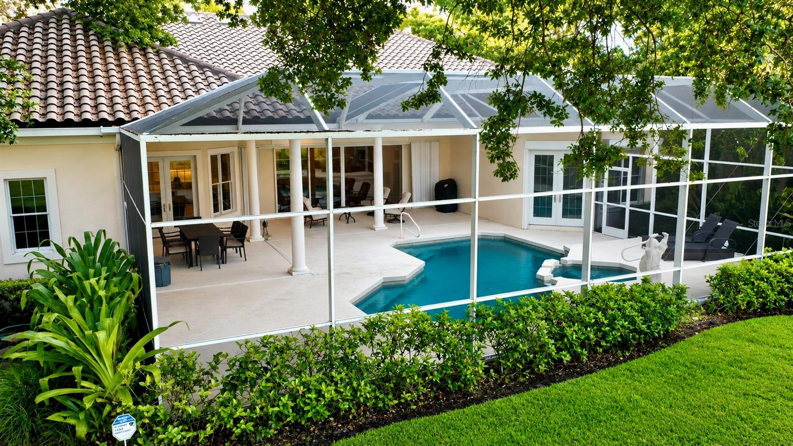 A4690018 Property Photo