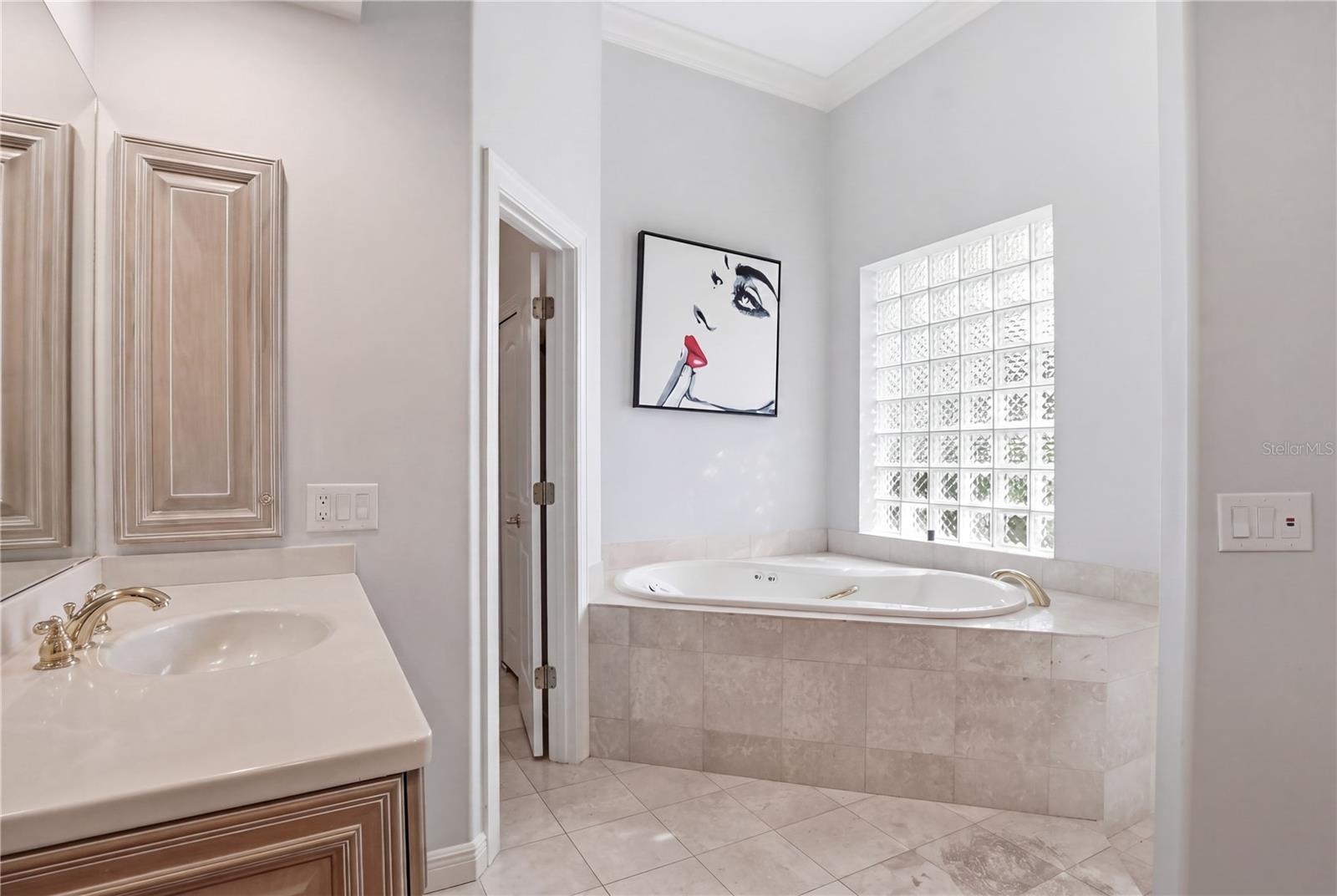 402 MACEWEN DR, OSPREY, FL, 34229