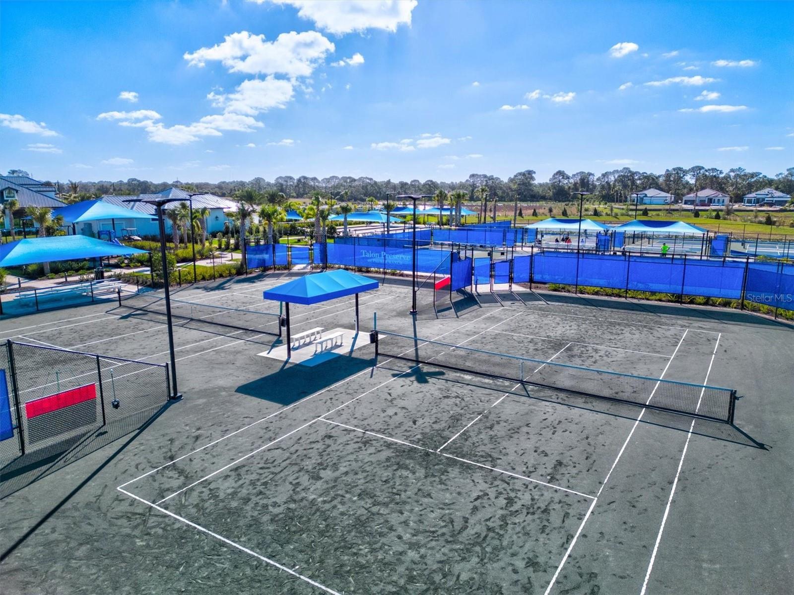 6272 WINDING PINE DR, NOKOMIS, FL, 34275