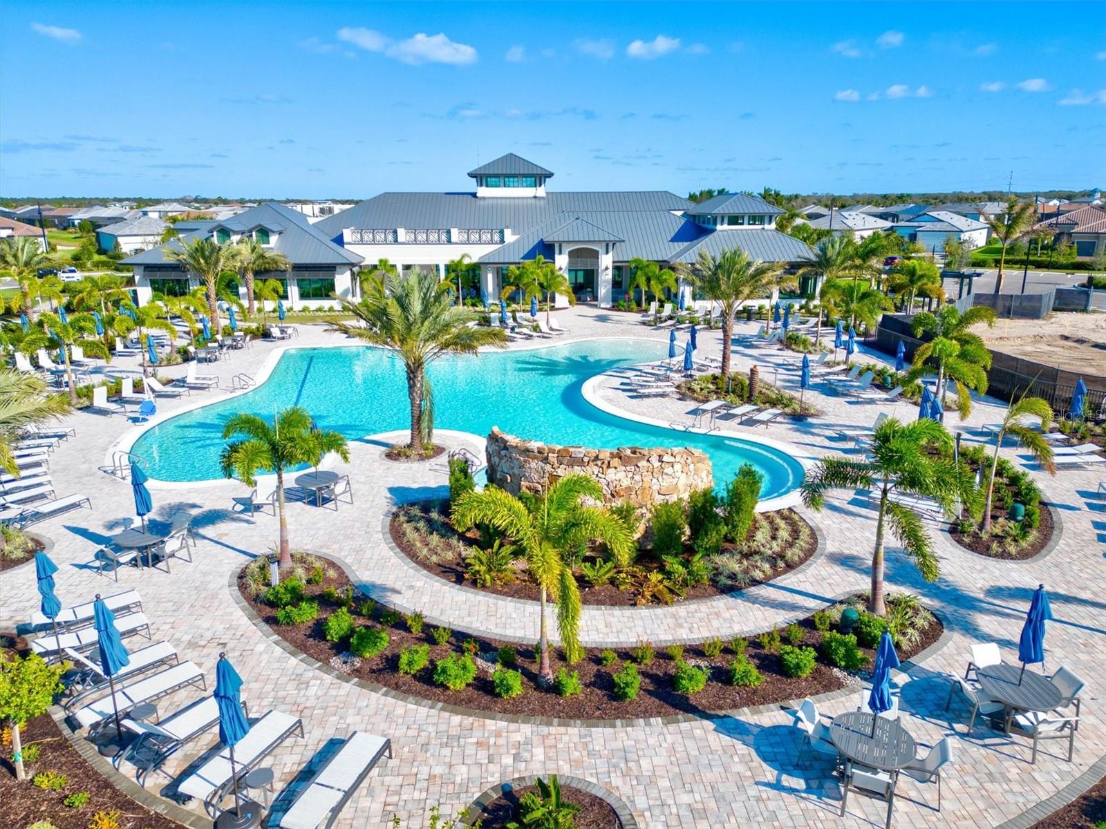 6272 WINDING PINE DR, NOKOMIS, FL, 34275