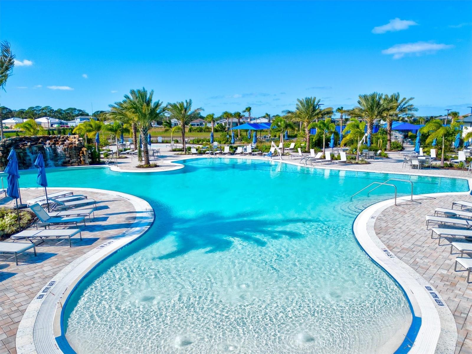 6272 WINDING PINE DR, NOKOMIS, FL, 34275