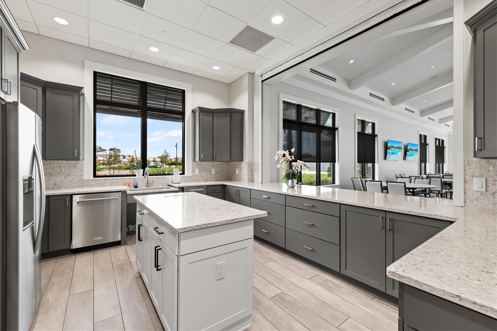 6272 WINDING PINE DR, NOKOMIS, FL, 34275