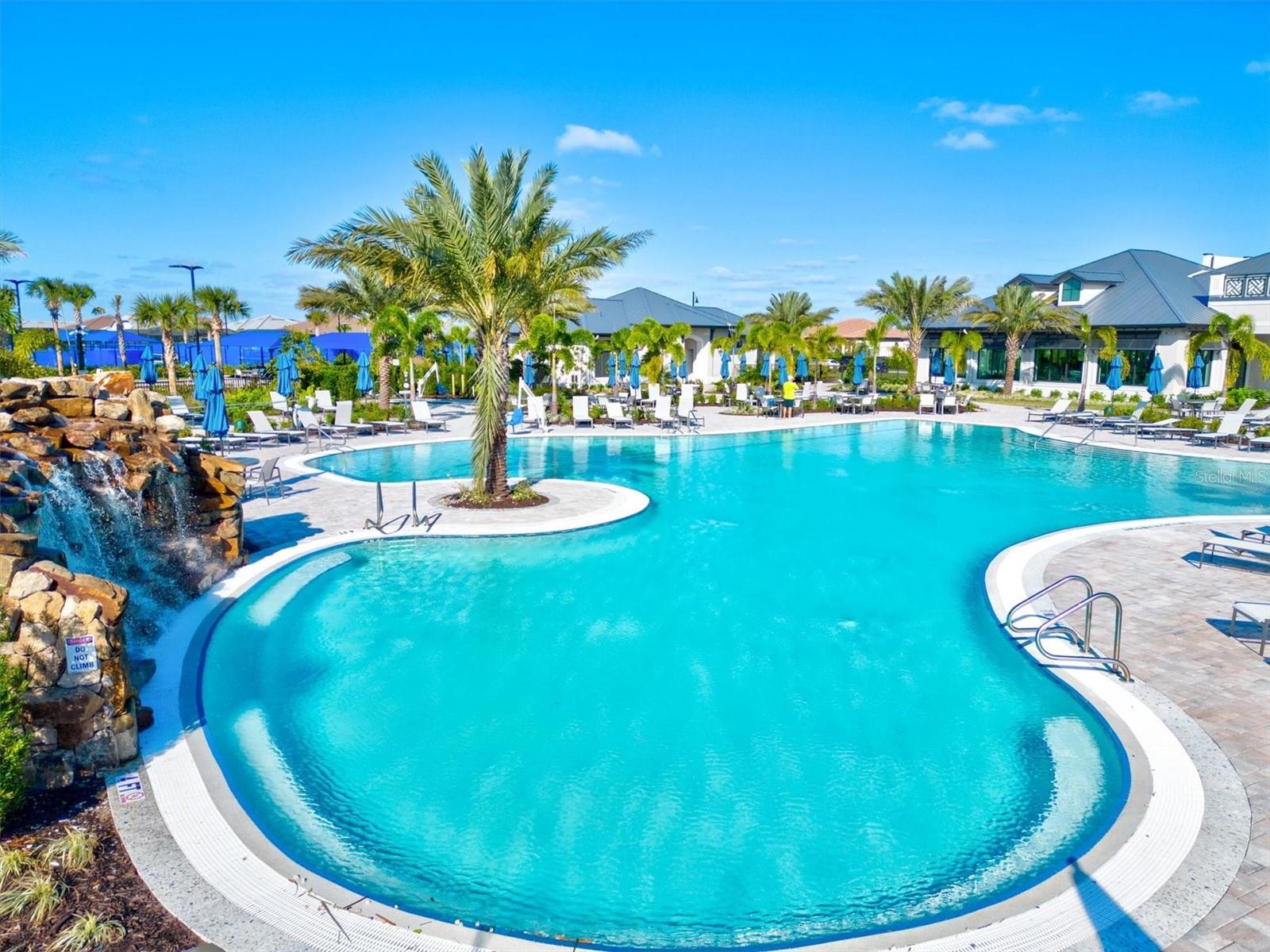 6272 WINDING PINE DR, NOKOMIS, FL, 34275