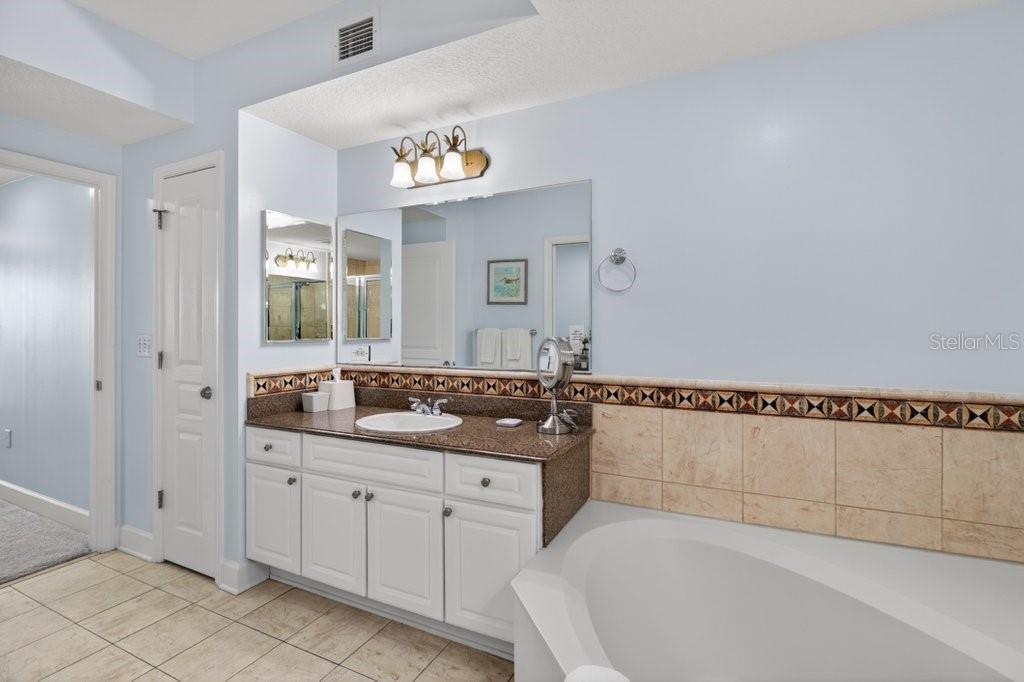 200 OCEAN CREST DR #517, PALM COAST, FL, 32137