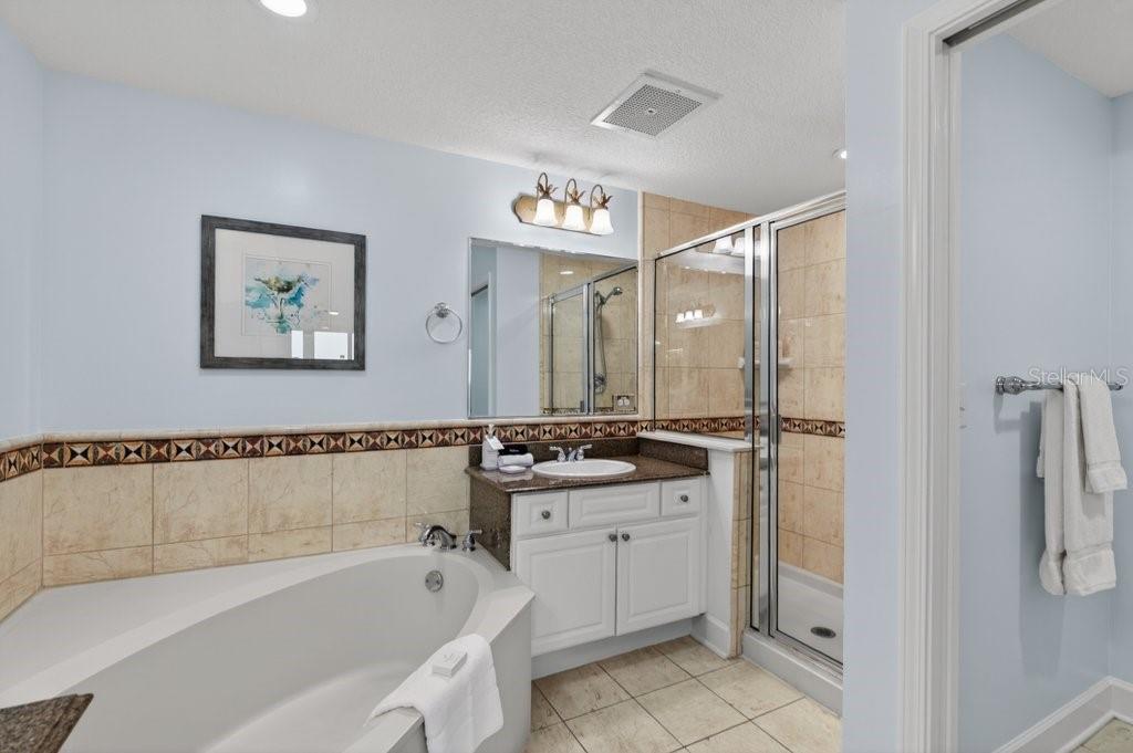 200 OCEAN CREST DR #517, PALM COAST, FL, 32137