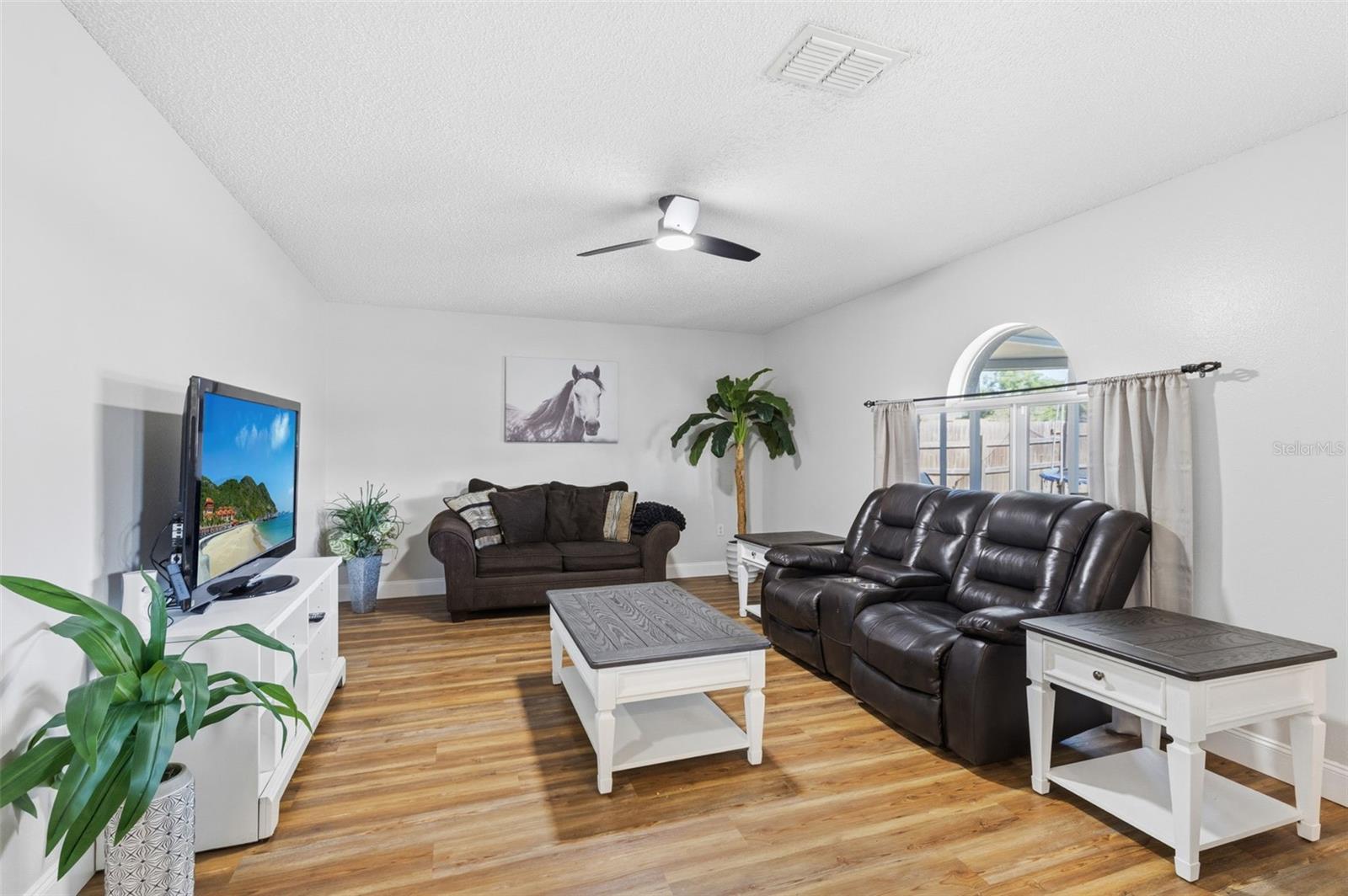 2150 SANDRIDGE CIR, EUSTIS, FL, 32726