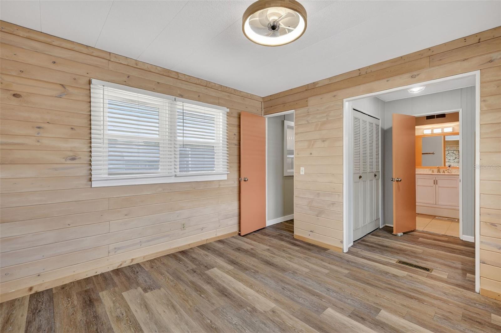 465 MARINA LN, TAVARES, FL, 32778