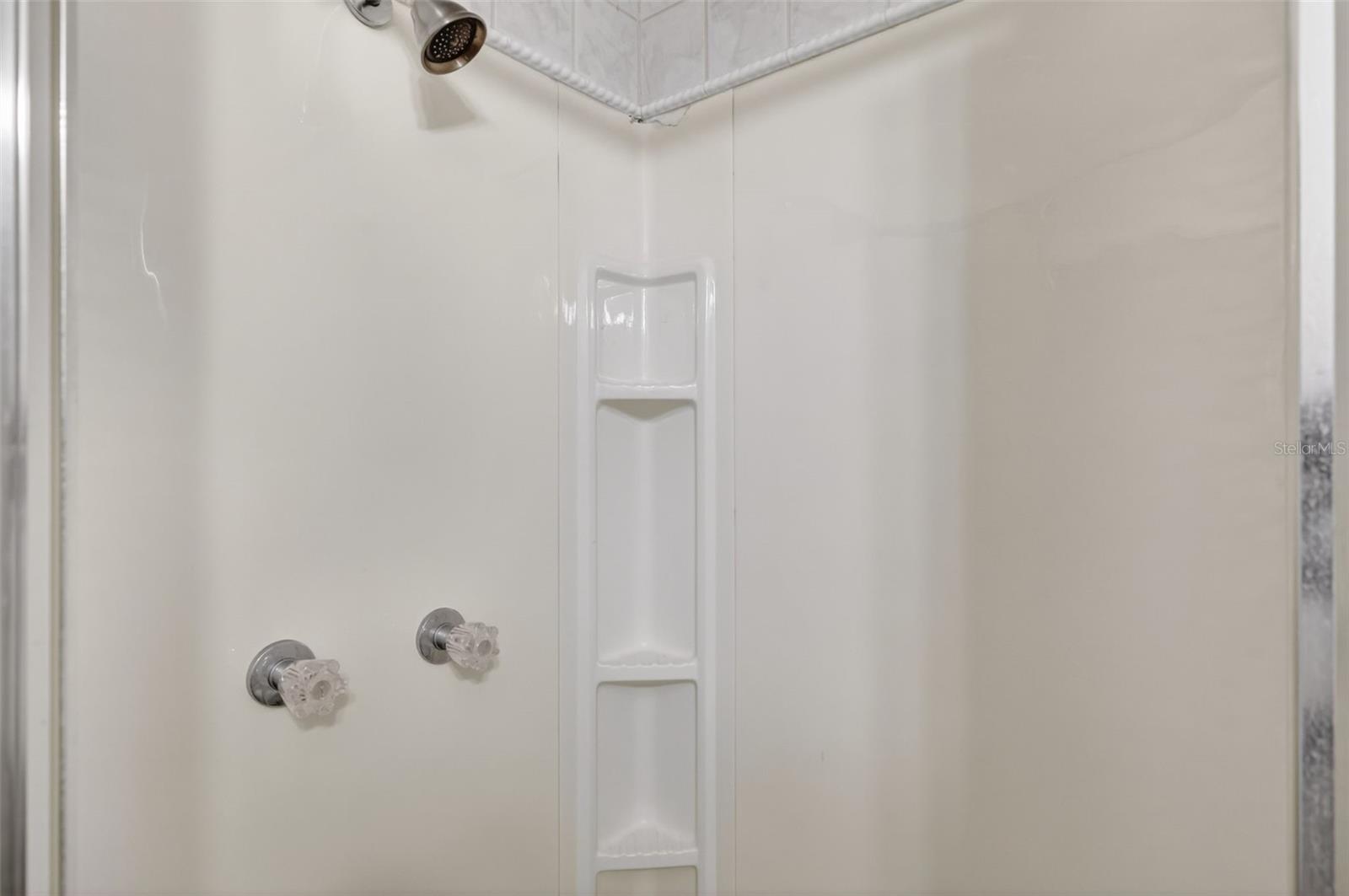 465 MARINA LN, TAVARES, FL, 32778