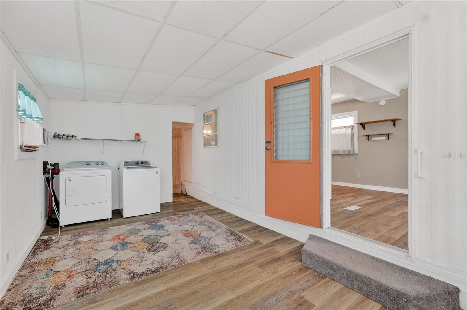 465 MARINA LN, TAVARES, FL, 32778