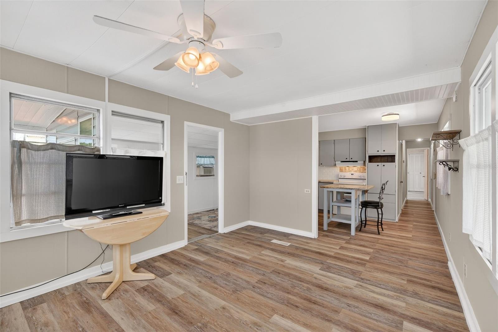 465 MARINA LN, TAVARES, FL, 32778