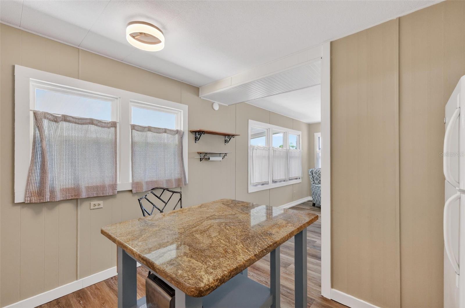 465 MARINA LN, TAVARES, FL, 32778