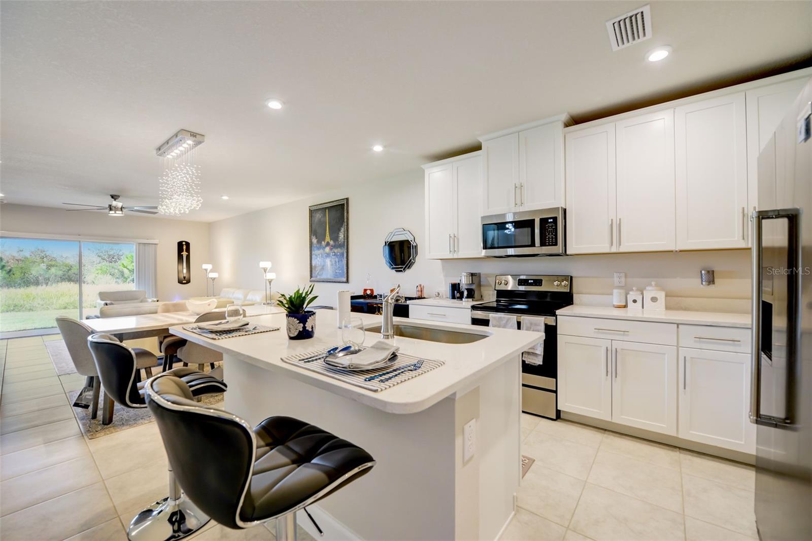 18027 TURNING LEAF CIR, LAND O LAKES, FL, 34638