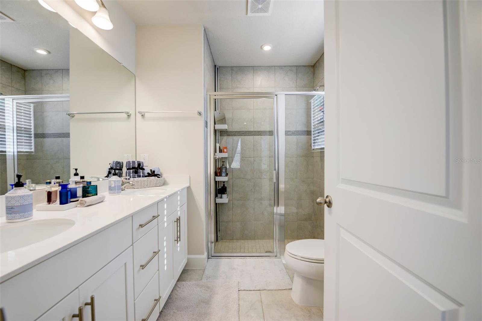 18027 TURNING LEAF CIR, LAND O LAKES, FL, 34638