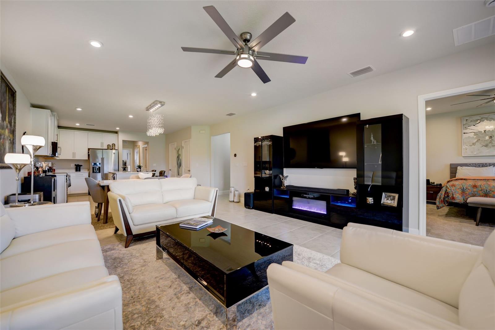 18027 TURNING LEAF CIR, LAND O LAKES, FL, 34638