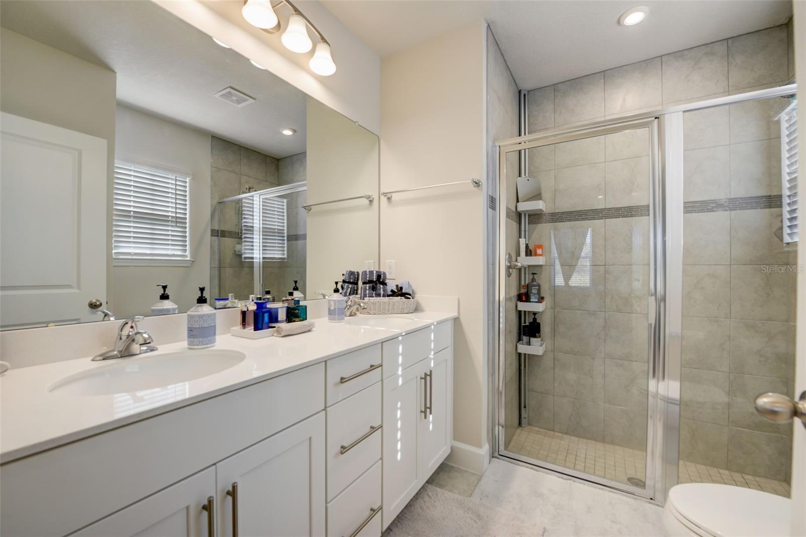 18027 TURNING LEAF CIR, LAND O LAKES, FL, 34638