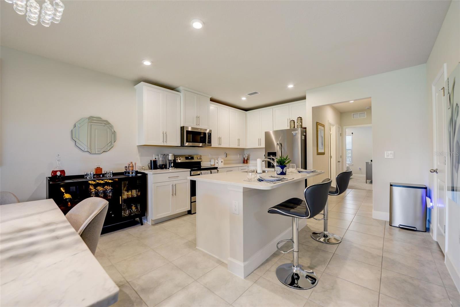 18027 TURNING LEAF CIR, LAND O LAKES, FL, 34638