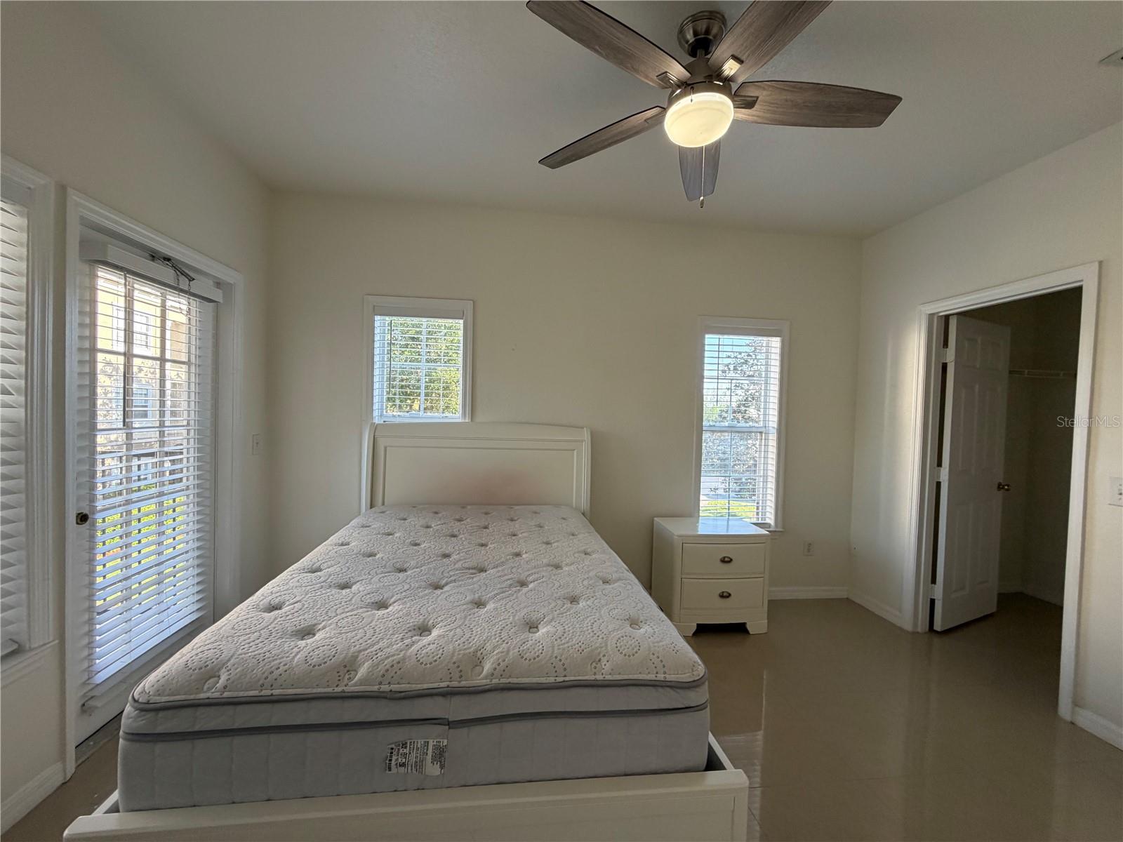 3735 CONROY RD #2222, ORLANDO, FL, 32839