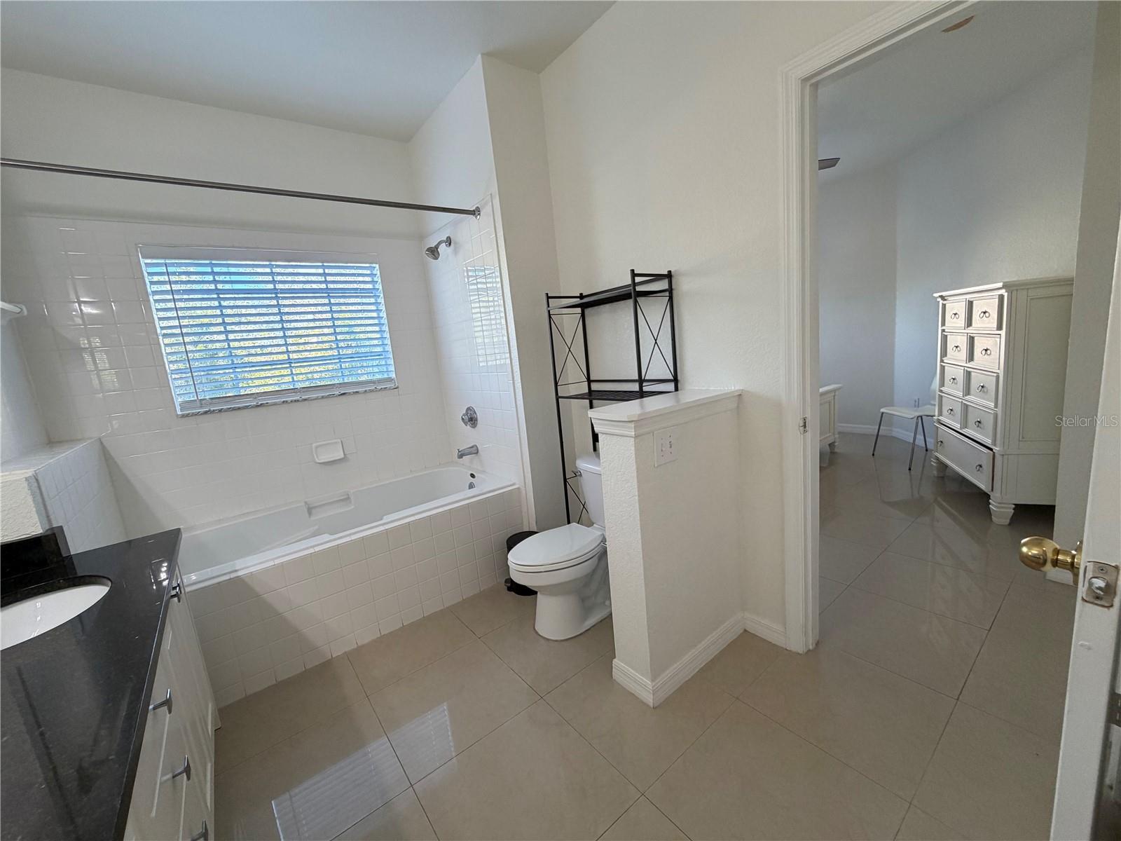 3735 CONROY RD #2222, ORLANDO, FL, 32839