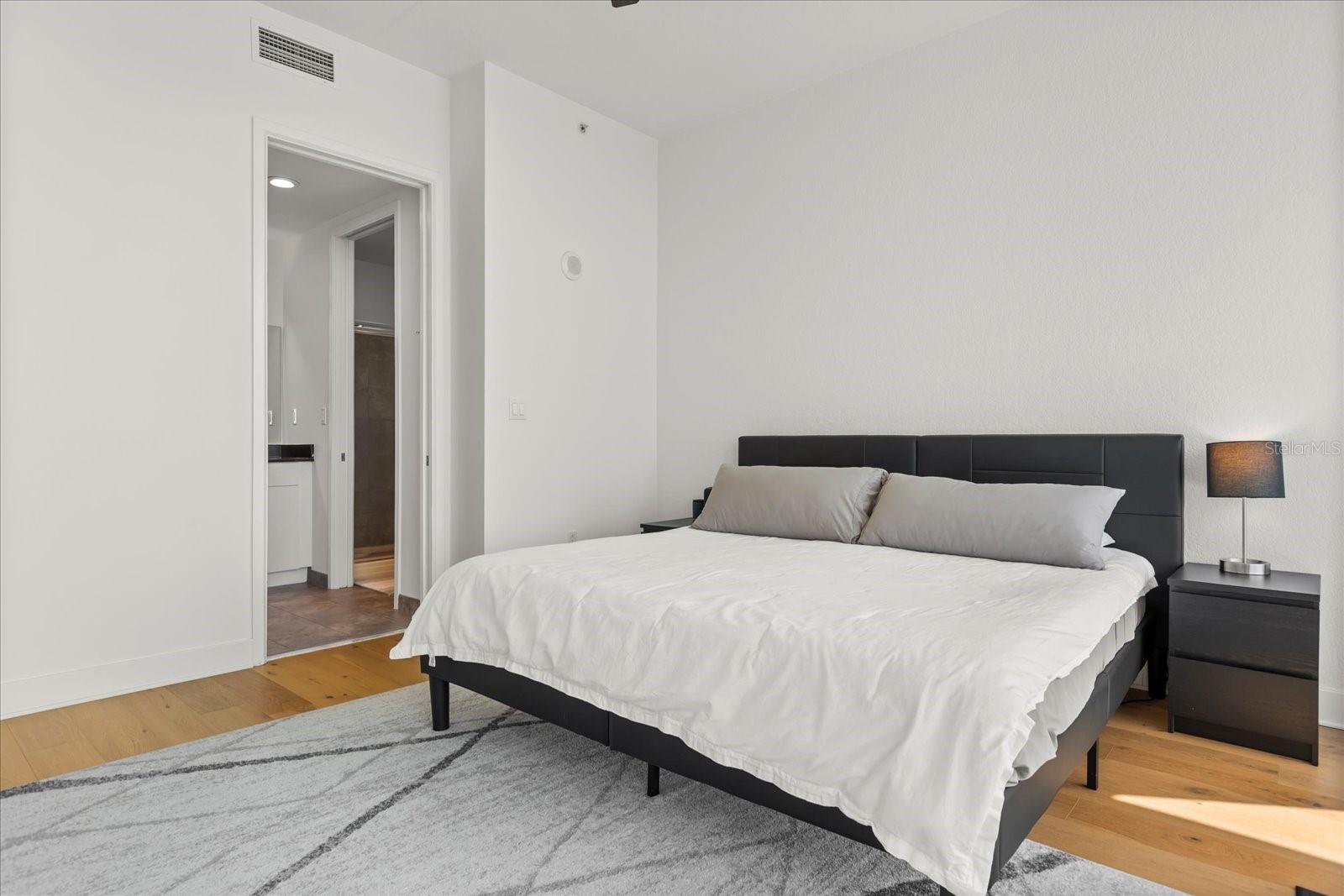 150 E ROBINSON ST #2506, ORLANDO, FL, 32801