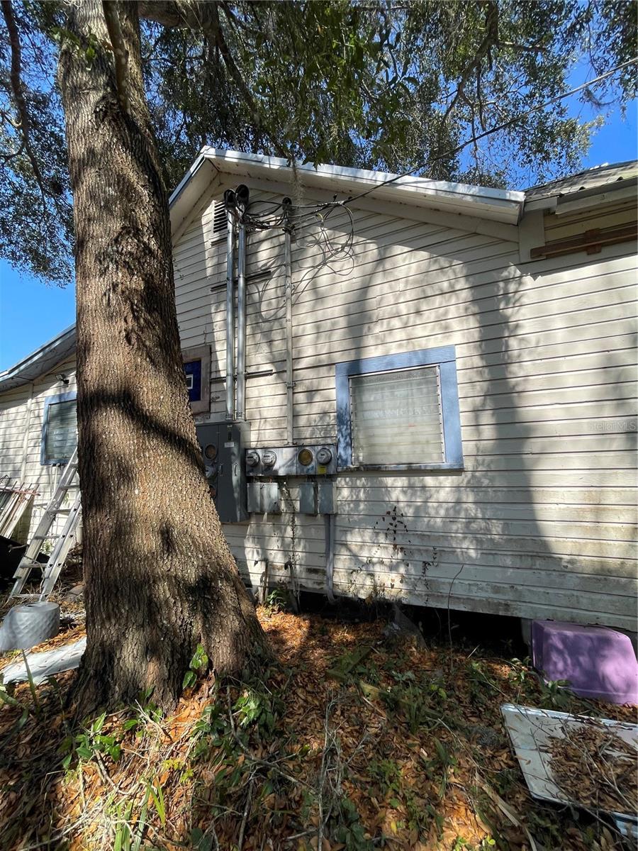 115 SE 1ST AVE, WILLISTON, FL, 32696