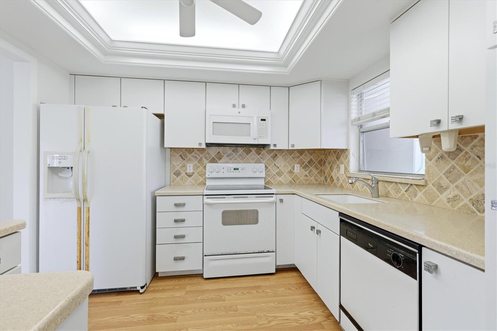 2548 RIVERBLUFF PKWY #V170, SARASOTA, FL, 34231