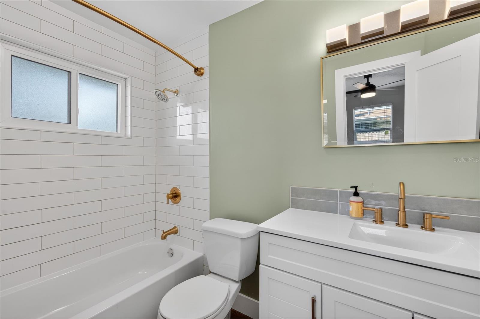 1841 DOUGLAS AVE, DUNEDIN, FL, 34698