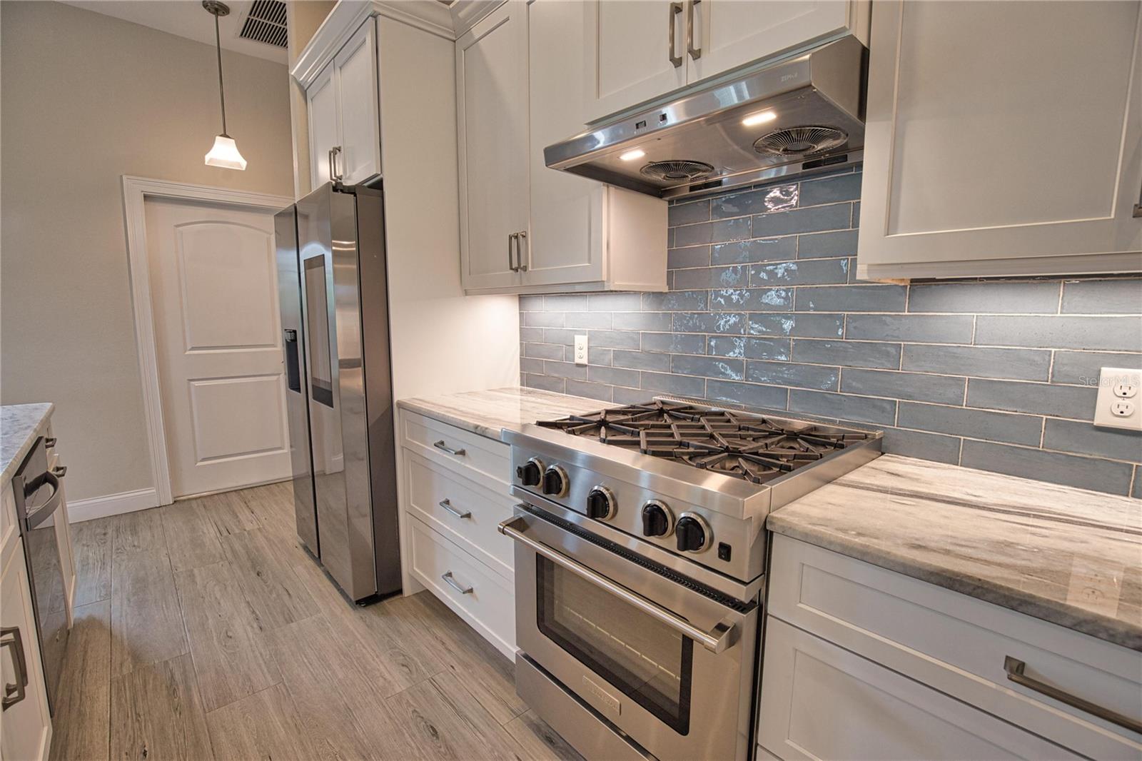 916 BOUNDARY BLVD, ROTONDA WEST, FL, 33947