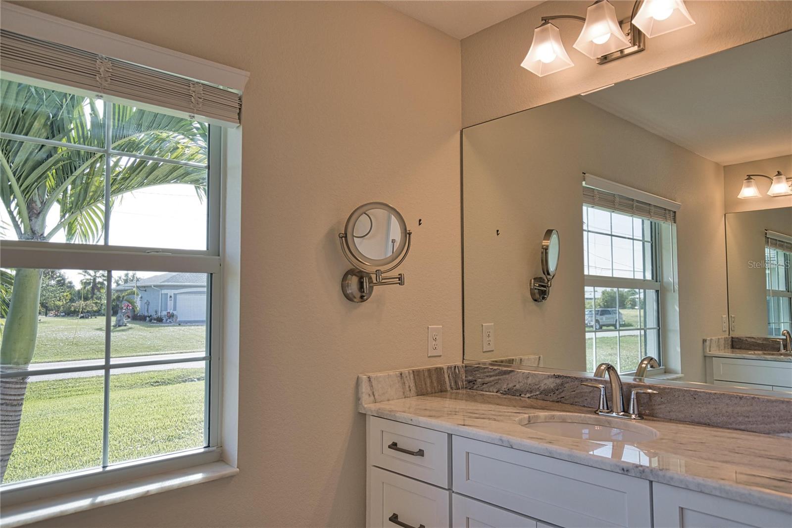 916 BOUNDARY BLVD, ROTONDA WEST, FL, 33947