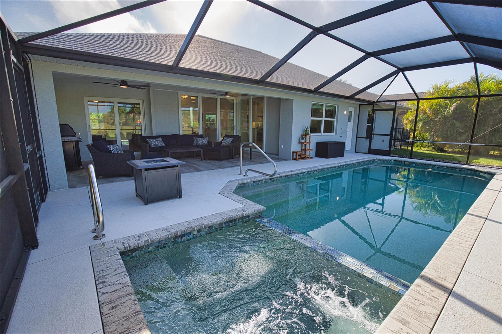 916 BOUNDARY BLVD, ROTONDA WEST, FL, 33947