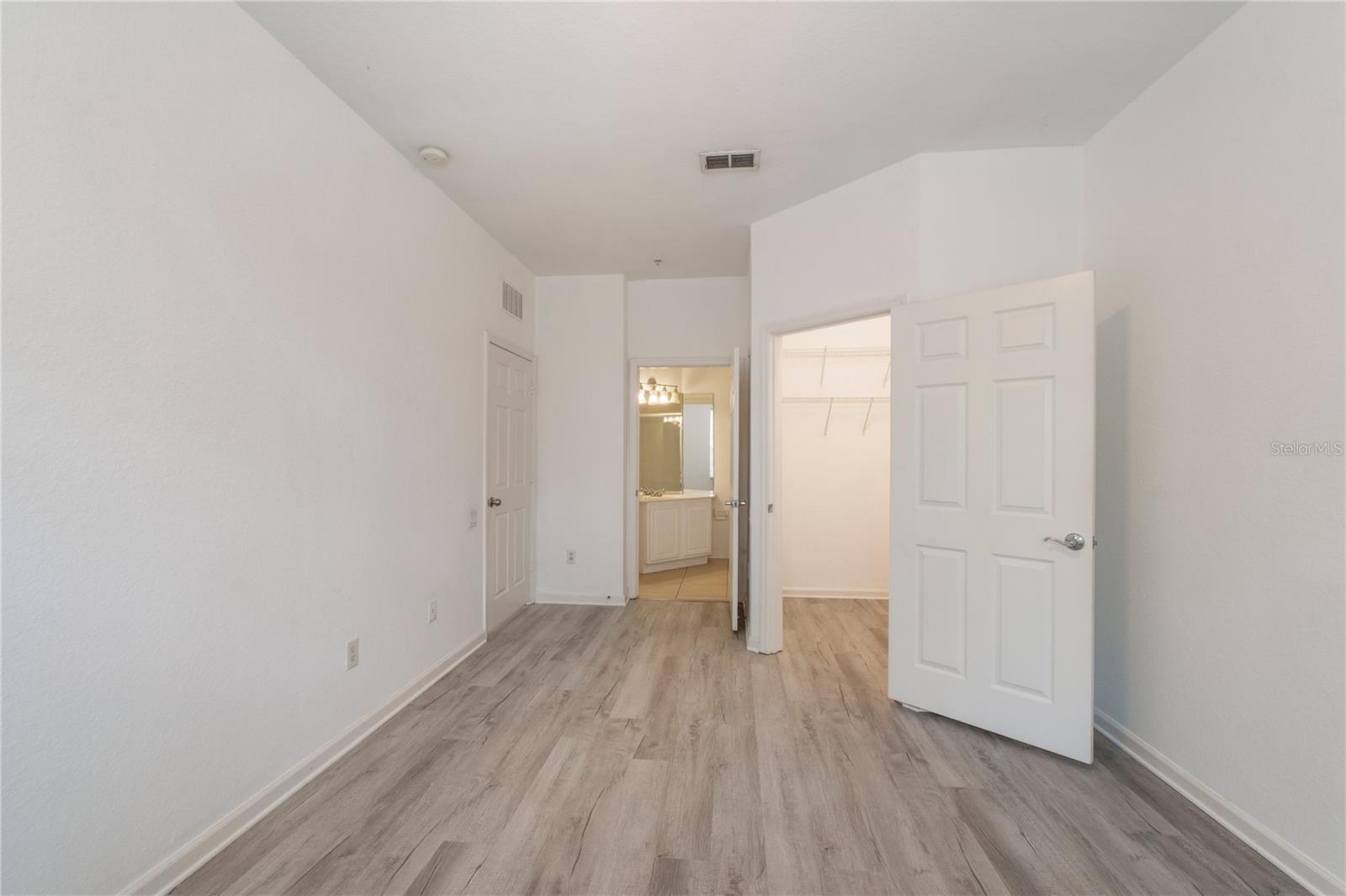 3326 ROBERT TRENT JONES DR #305, ORLANDO, FL, 32835