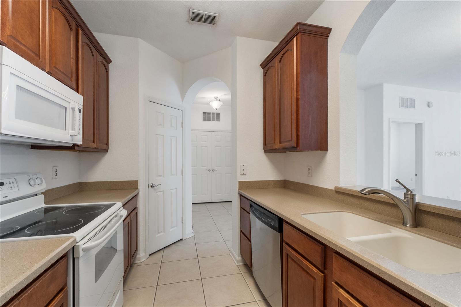 3326 ROBERT TRENT JONES DR #305, ORLANDO, FL, 32835