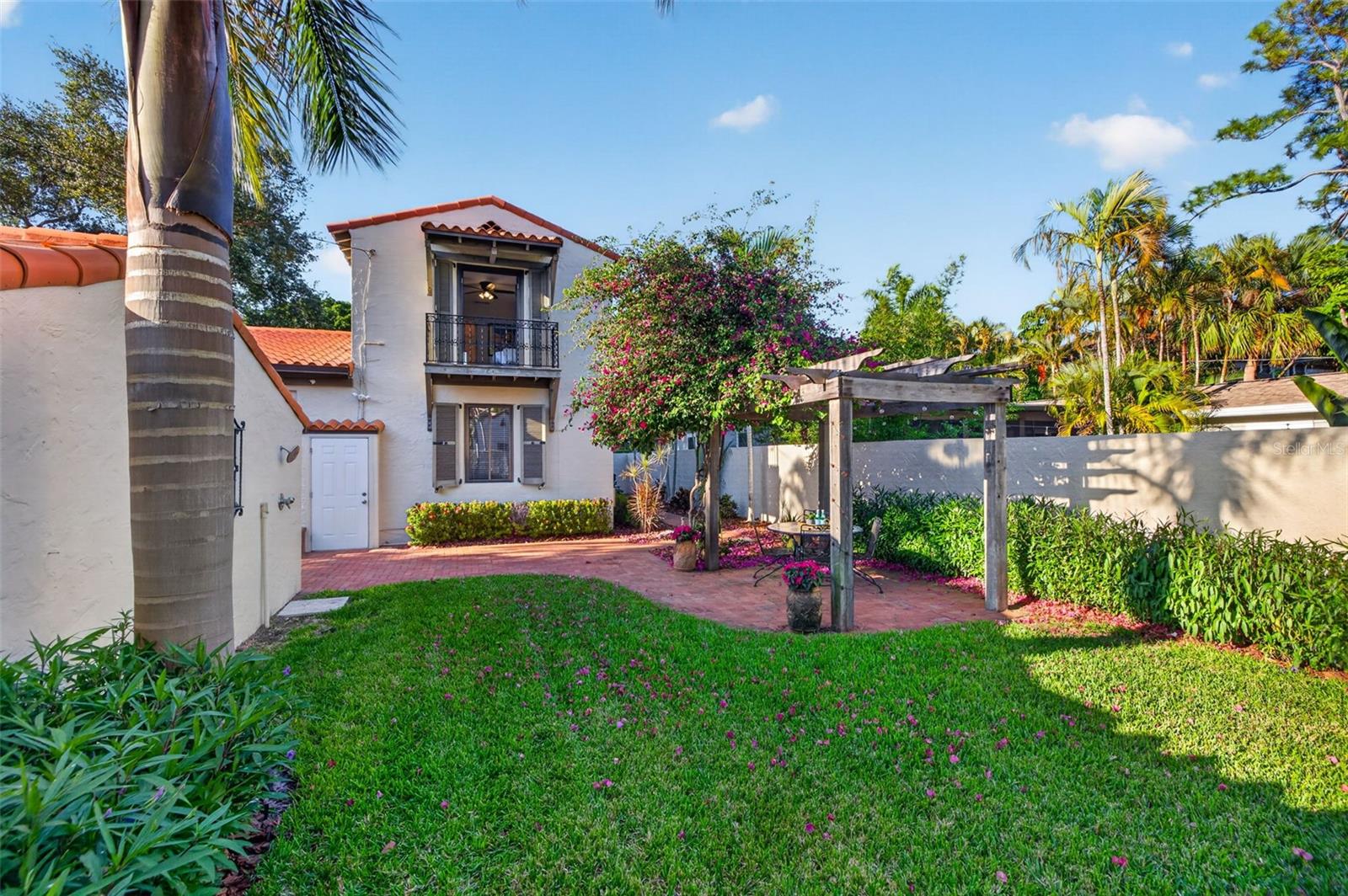 636 15TH AVE NE, ST PETERSBURG, FL, 33704