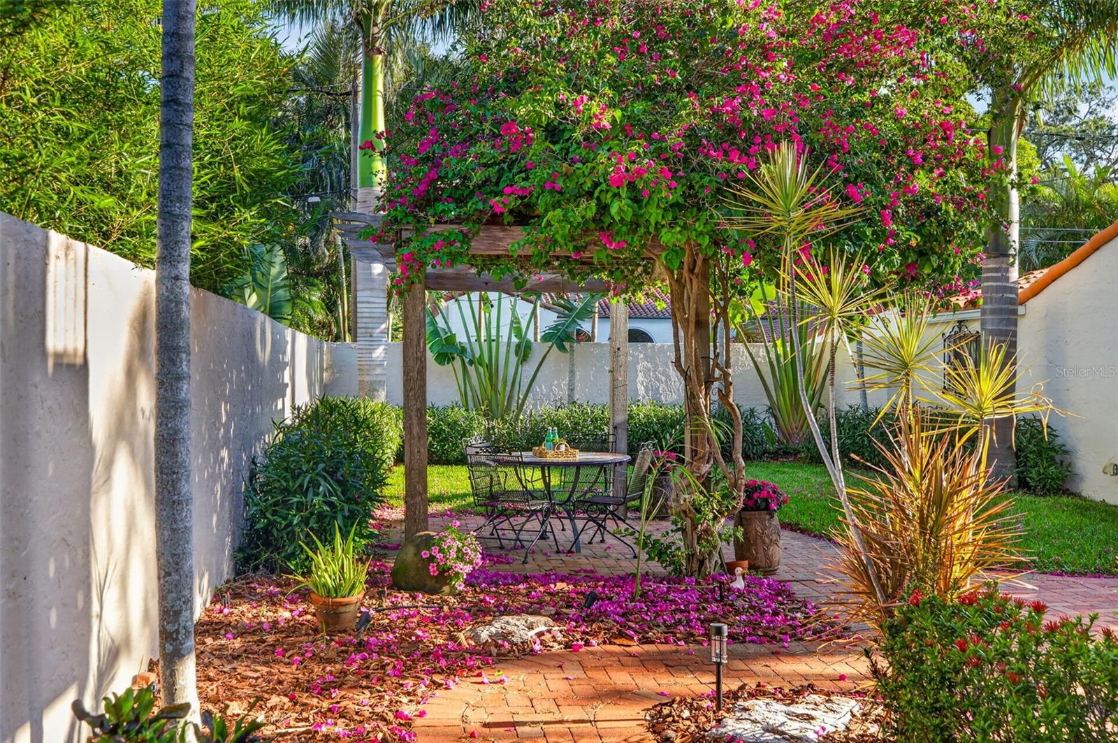 636 15TH AVE NE, ST PETERSBURG, FL, 33704