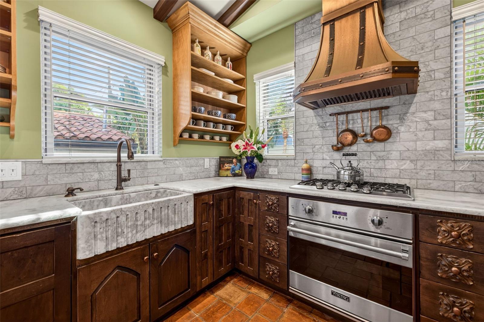 636 15TH AVE NE, ST PETERSBURG, FL, 33704