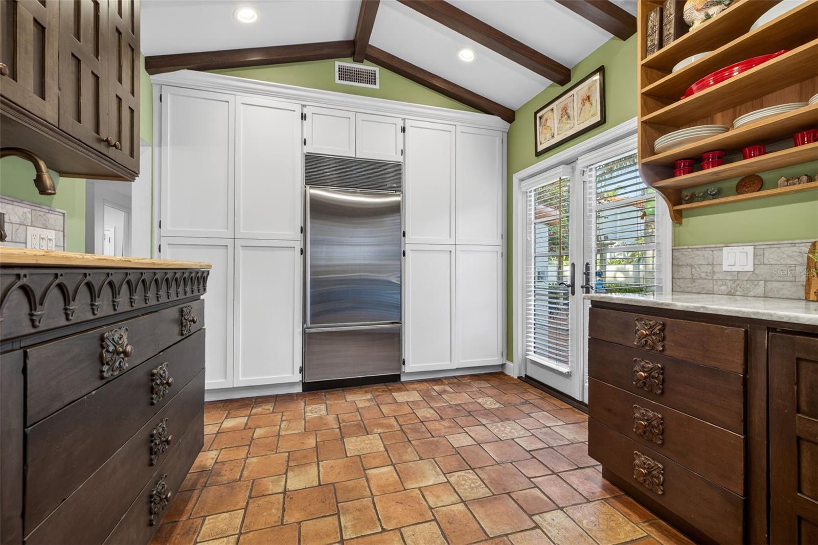 636 15TH AVE NE, ST PETERSBURG, FL, 33704